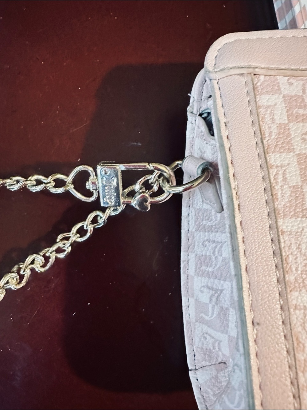 Juicy Couture Pink Monogram Logo Compact wristlet and Crème shop - Picture 6 of 9